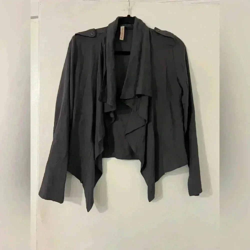 Final Touch brand lightwe jacket size (J101)